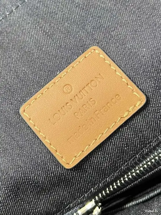 MM CHRISTOPHER VUITTON LOUIS 0626